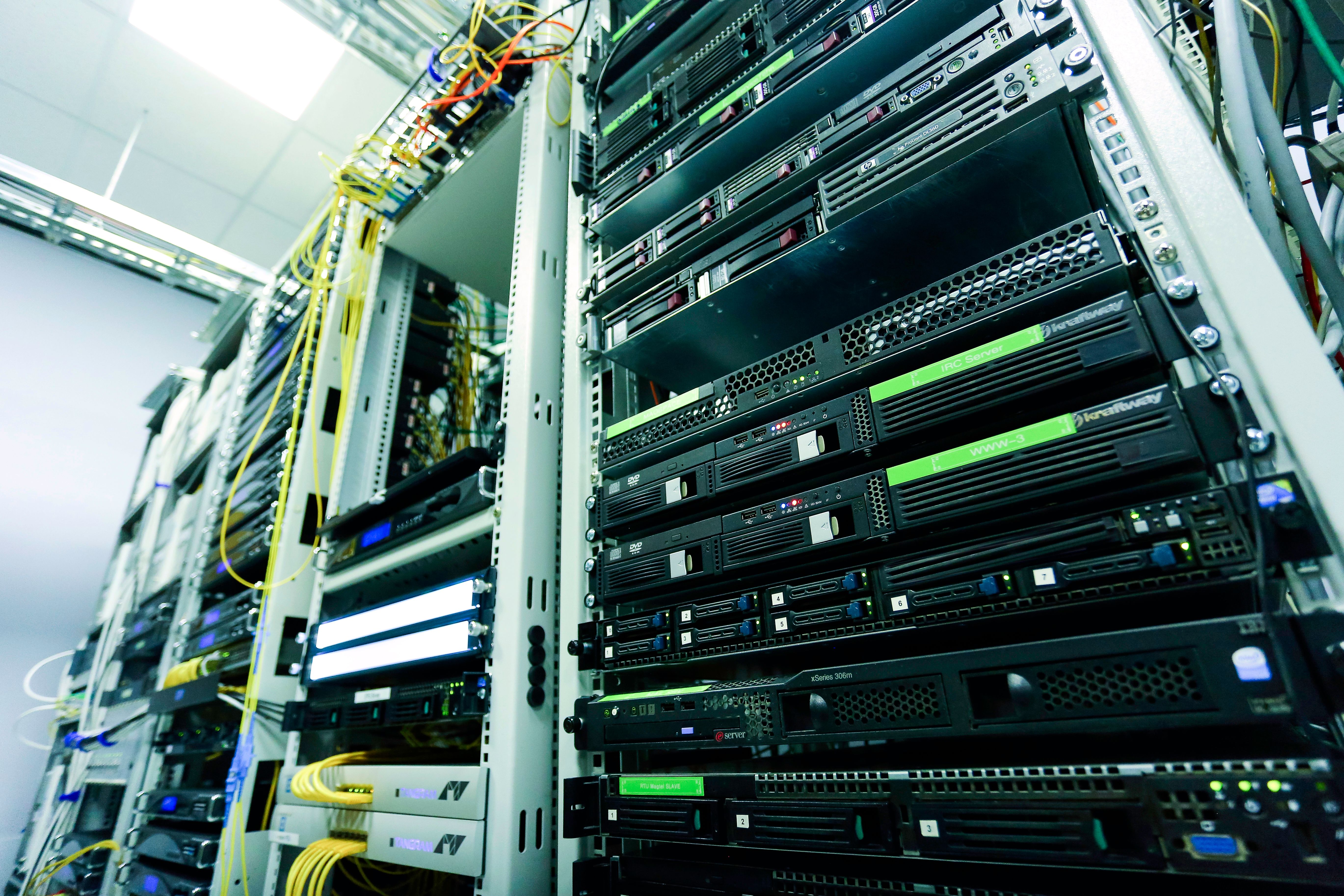 Centro de monitoreo de un proveedor de servicios gestionados atendiendo pymes de Buenos Aires